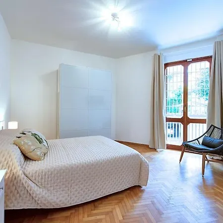 Per Gruppi In Zona Pamphili * Rzym