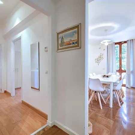 Per Gruppi In Zona Pamphili Apartament